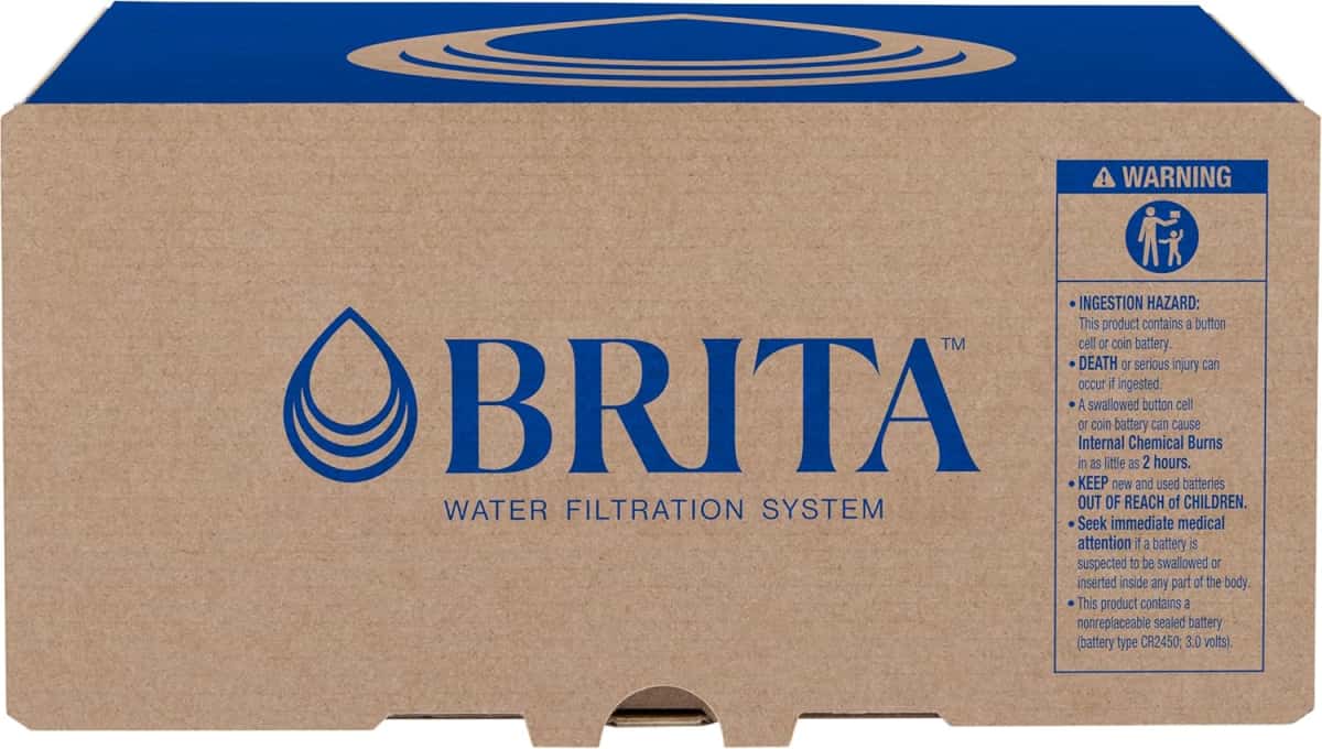 Brita Small 6 Cup Water Filter Pitcher, 1 BritaPlus Filter, Metro, Black (Package May Vary)